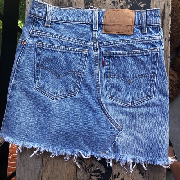 Vintage Levi’s jeans skirt - Picture 3 of 5